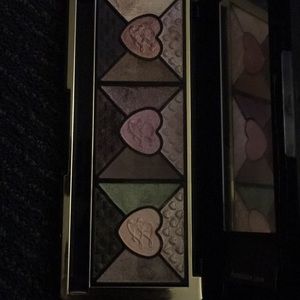 Toofaced  Love eyeshadow Palette